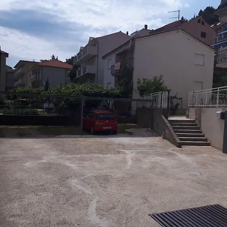 Snjezana Apartment Omis