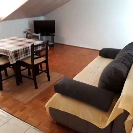Apartment Snjezana